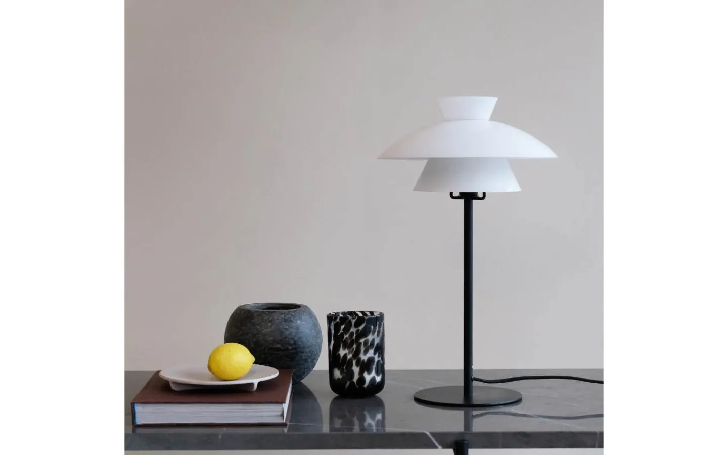 Bordslampor-Dyberg Larsen Valby Bordslampa 40cm Opal