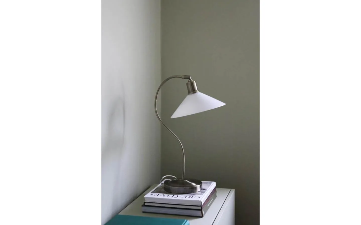 Bordslampor < Markslojd Vela Bordslampa Vit