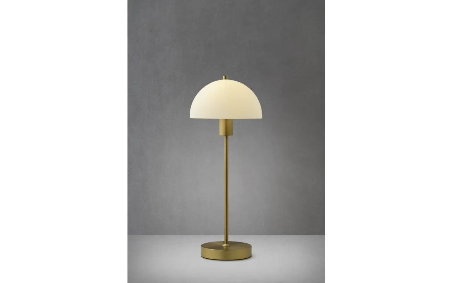 Vardagsrum|Sovrum-Herstal Vienda Bordslampa 47cm Mässing/Vit